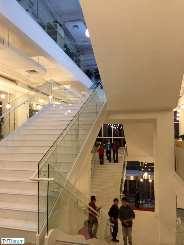 小米公司楼梯