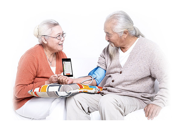 小米的智能硬件平台第一步：面向老年人的iHealth血压计